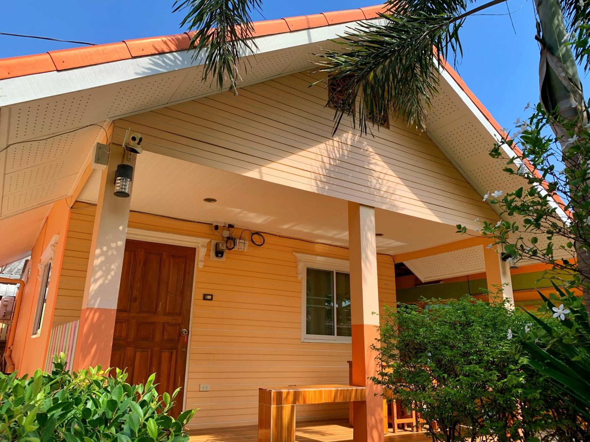 Thippawan Bungalow Ko Si Chang Exterior foto