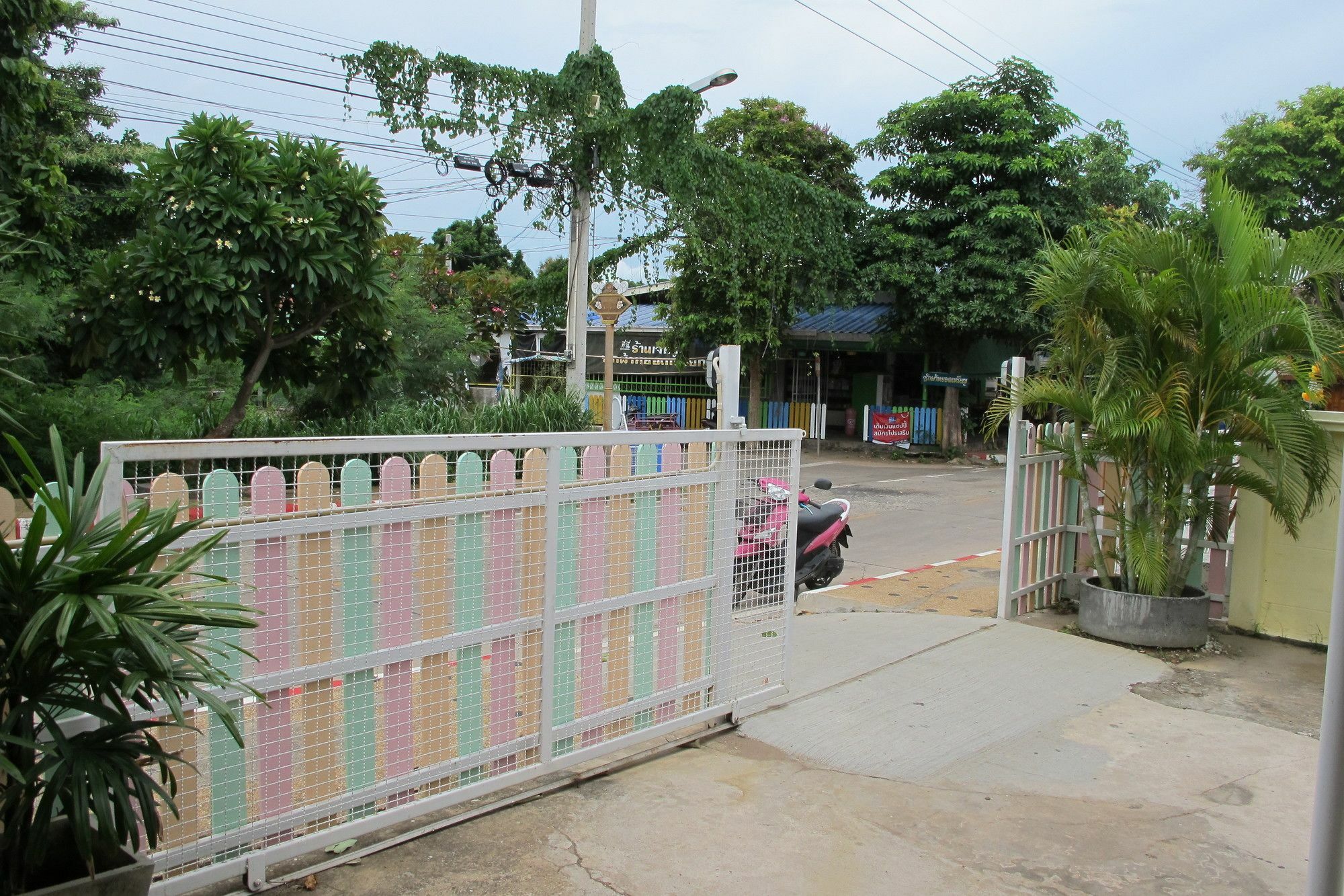 Thippawan Bungalow Ko Si Chang Exterior foto