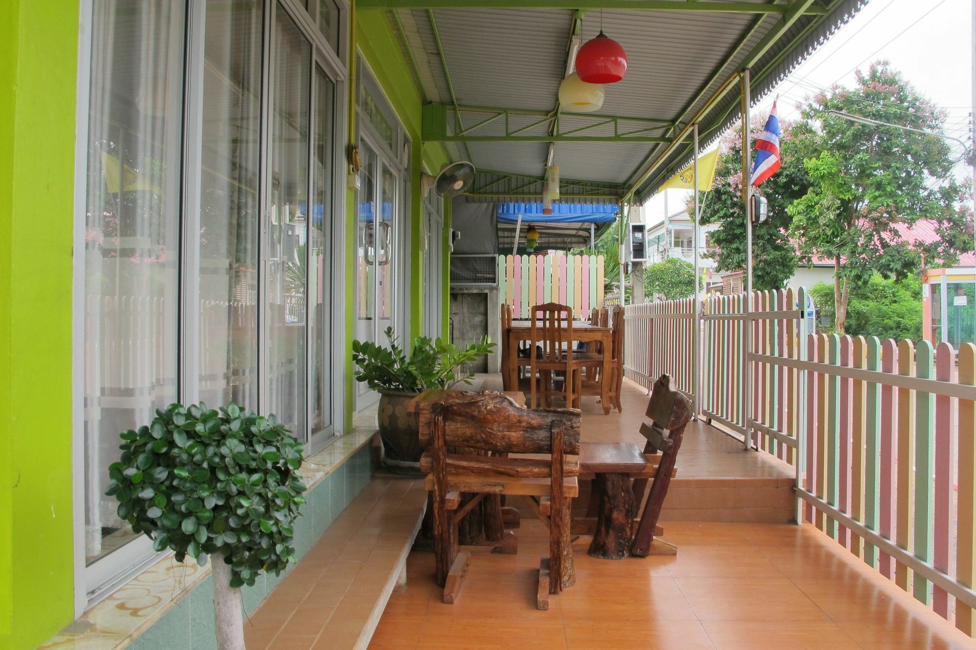 Thippawan Bungalow Ko Si Chang Exterior foto