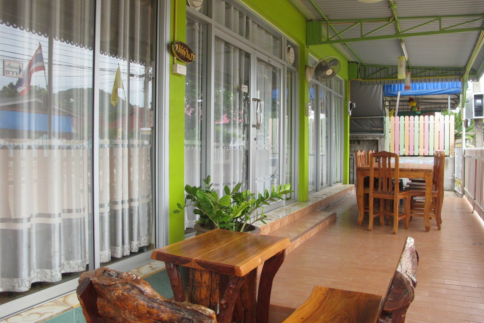 Thippawan Bungalow Ko Si Chang Exterior foto