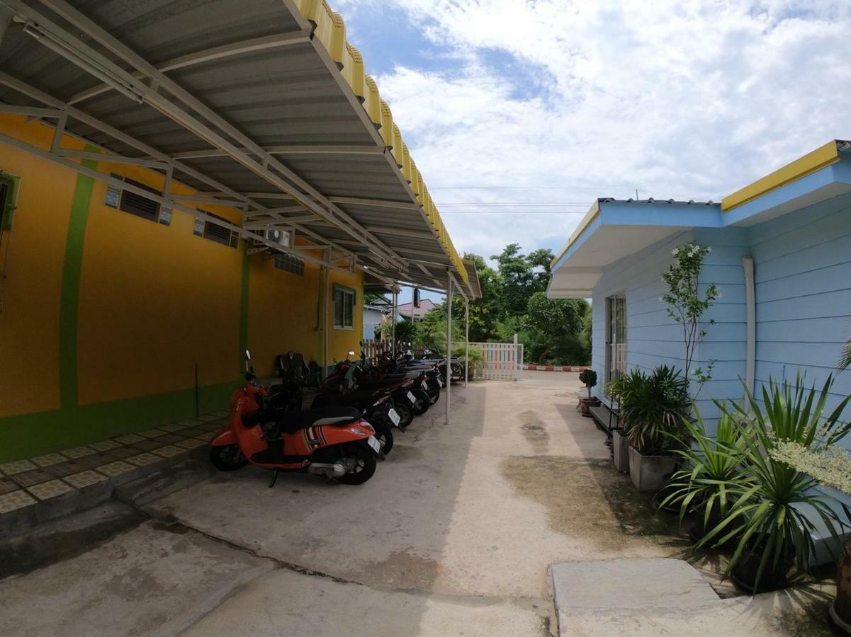 Thippawan Bungalow Ko Si Chang Exterior foto