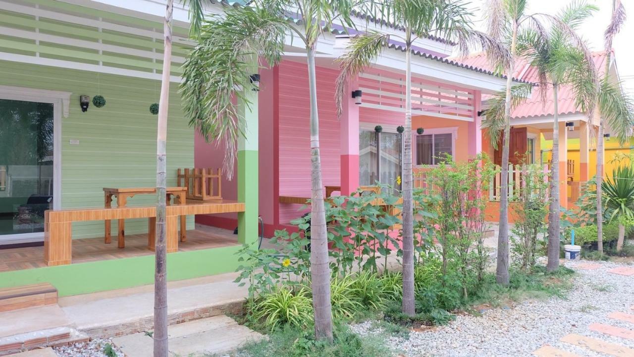 Thippawan Bungalow Ko Si Chang Exterior foto